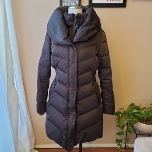 Tahari coat size